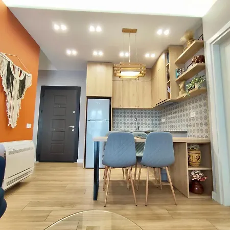 Modern Style 2br-apt - 10min To Skanderbeg Square * 地拉那