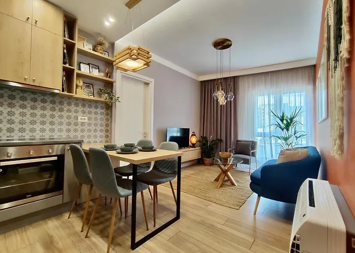 Modern Style 2br-apt - 10min To Skanderbeg Square 公寓 *
