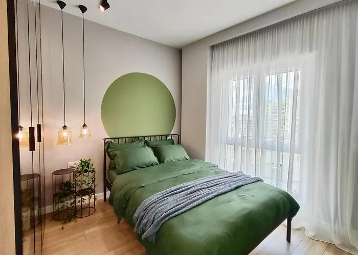 Modern Style 2br-apt - 10min To Skanderbeg Square * Τίρανα