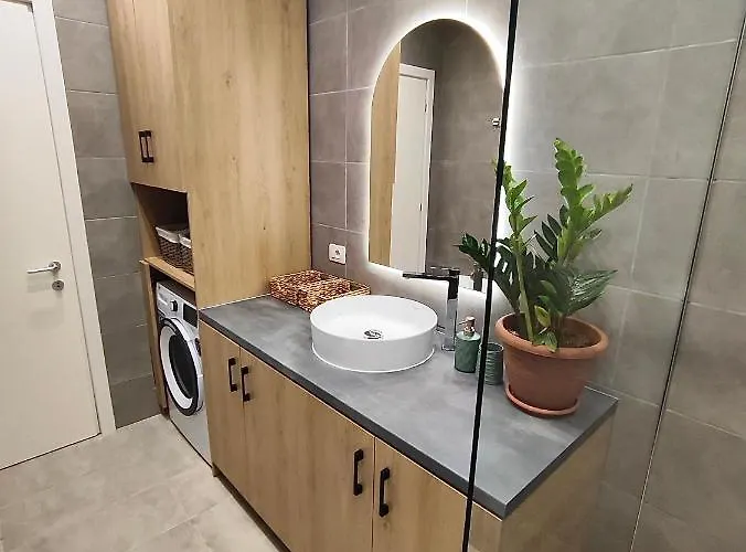 Modern Style 2br-apt - 10min To Skanderbeg Square Διαμέρισμα