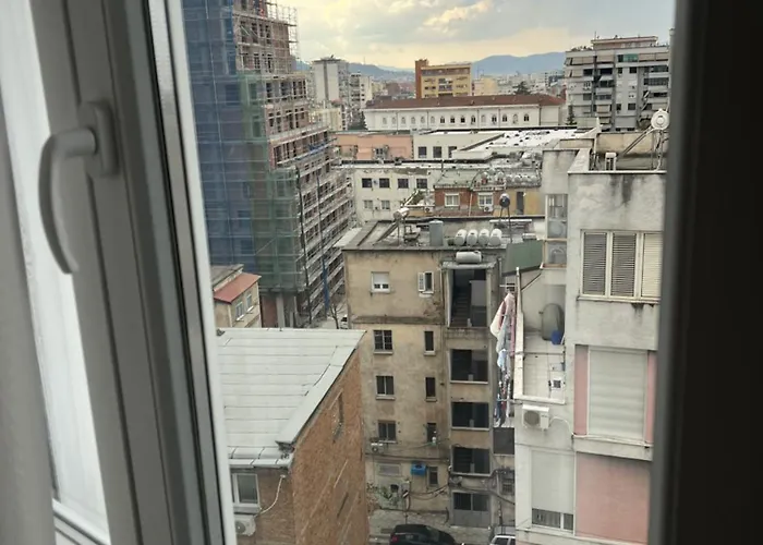 Modern Style 2br-apt - 10min To Skanderbeg Square * Τίρανα