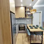 Modern Style 2br-apt - 10min To Skanderbeg Square