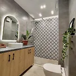 Modern Style 2br-apt - 10min To Skanderbeg Square Apartment *