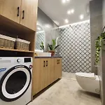 Modern Style 2br-apt - 10min To Skanderbeg Square *