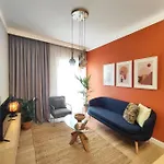 Apartment Modern Style 2br-apt - 10min To Skanderbeg Square