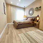 Apartment Modern Style 2br-apt - 10min To Skanderbeg Square *