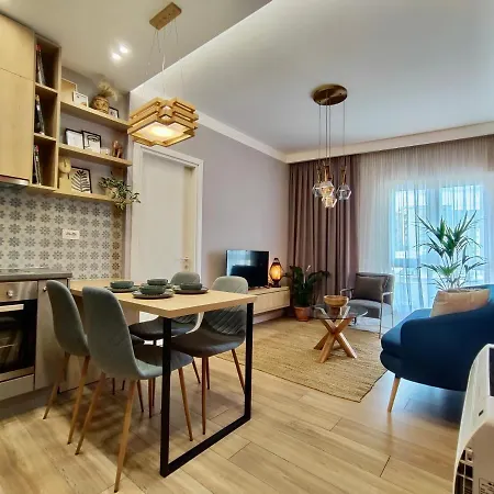 Modern Style 2br-apt - 10min To Skanderbeg Square Apartment *