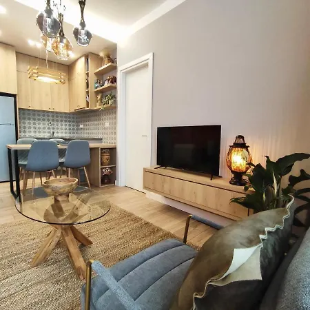 Apartment Modern Style 2br-apt - 10min To Skanderbeg Square